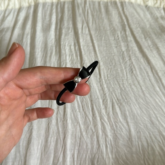 Henri Bendel Bow Hair Tie - Picture 1 of 2